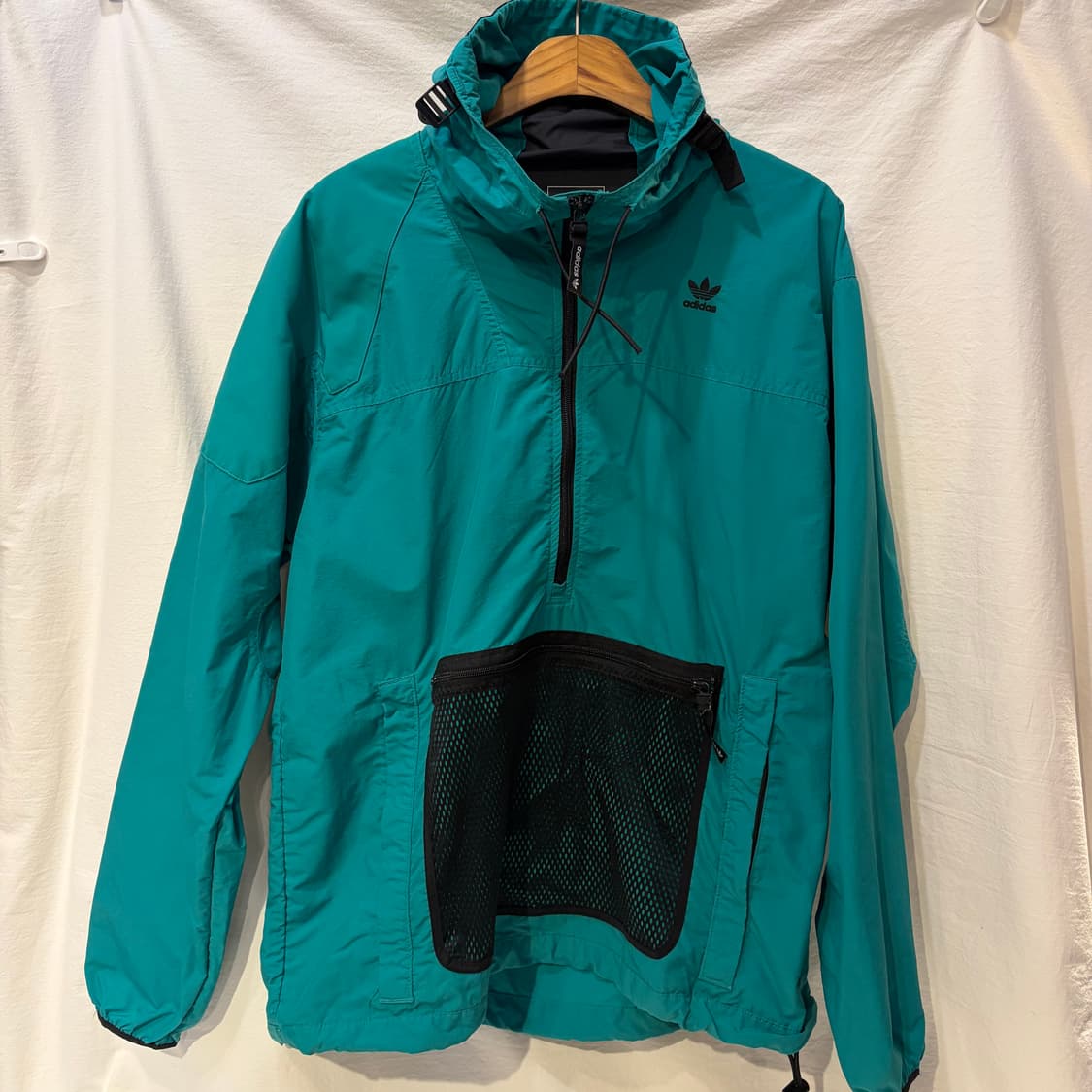 아디다스 아노락 바람막이 후드티셔츠 상품이미지1