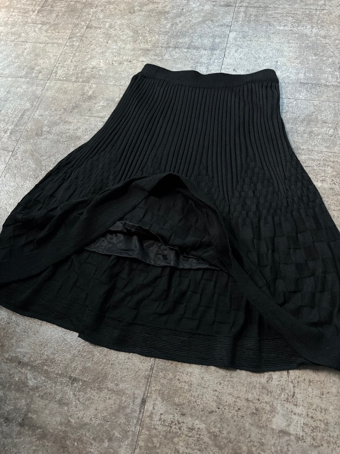 음각 패턴 니트 스커트 상품이미지6