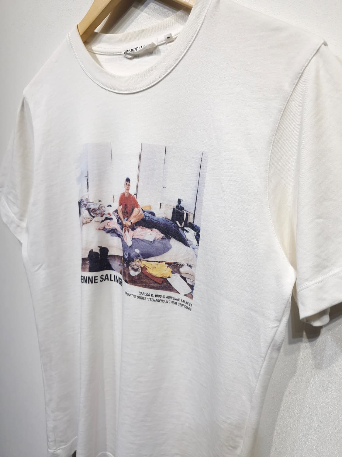 헬무트랭(HELMUT LANG)아드리엔 샐린저 아티스트 콜라보 반팔티 상품이미지4