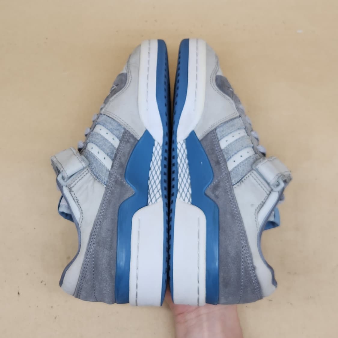 아디다스 포럼 84 로우 여성운동화235 상품이미지5