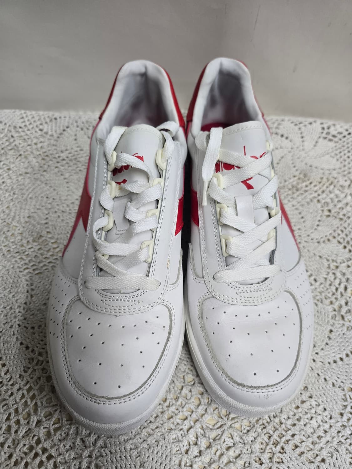 디아도라 앨리트 흰/빨강 스니커즈 260 상품이미지1