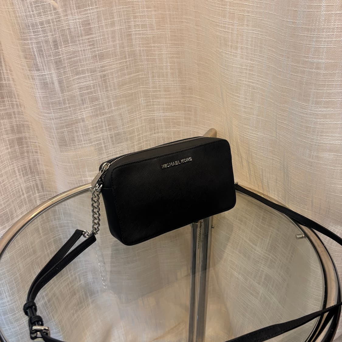 정품 마이클코어스 사피아노 크로스백     상품이미지3