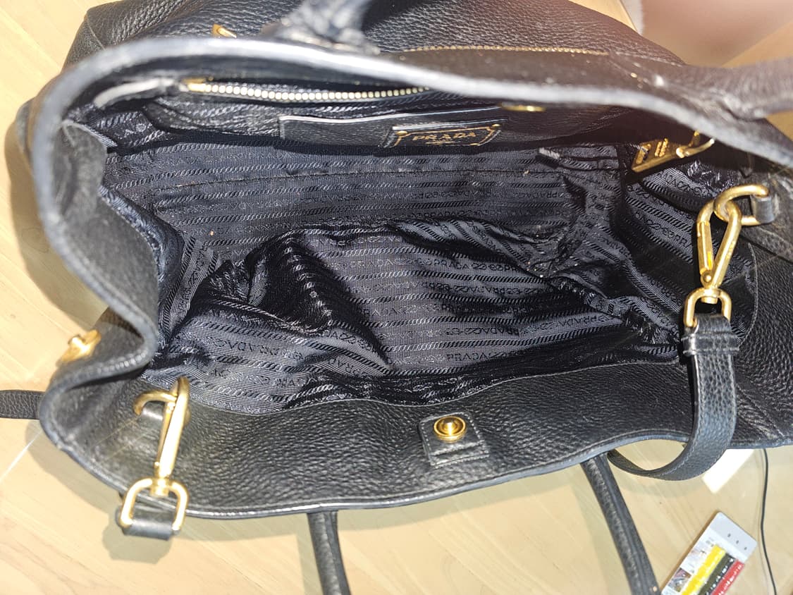 프라다 비텔로 다이노 금장 숄더백 상품이미지3