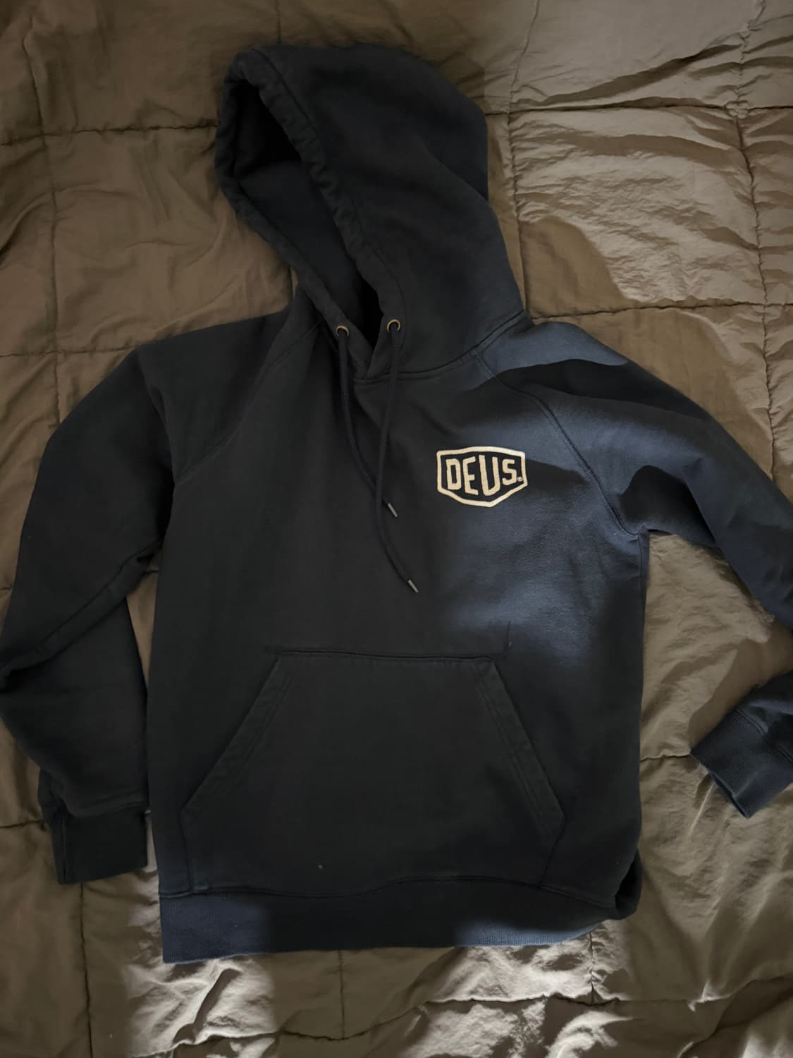 데우스 후드티 네이비 상품이미지1