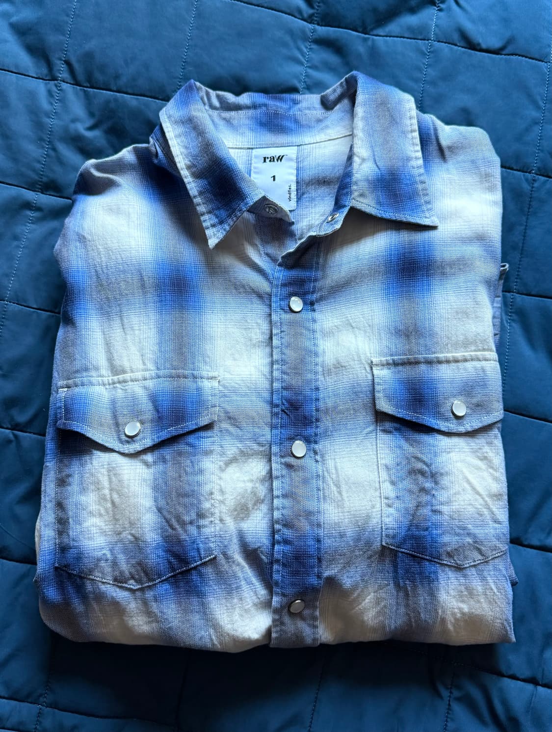 블라인드파일즈 옴브레셔츠 블루 (1) 상품이미지4