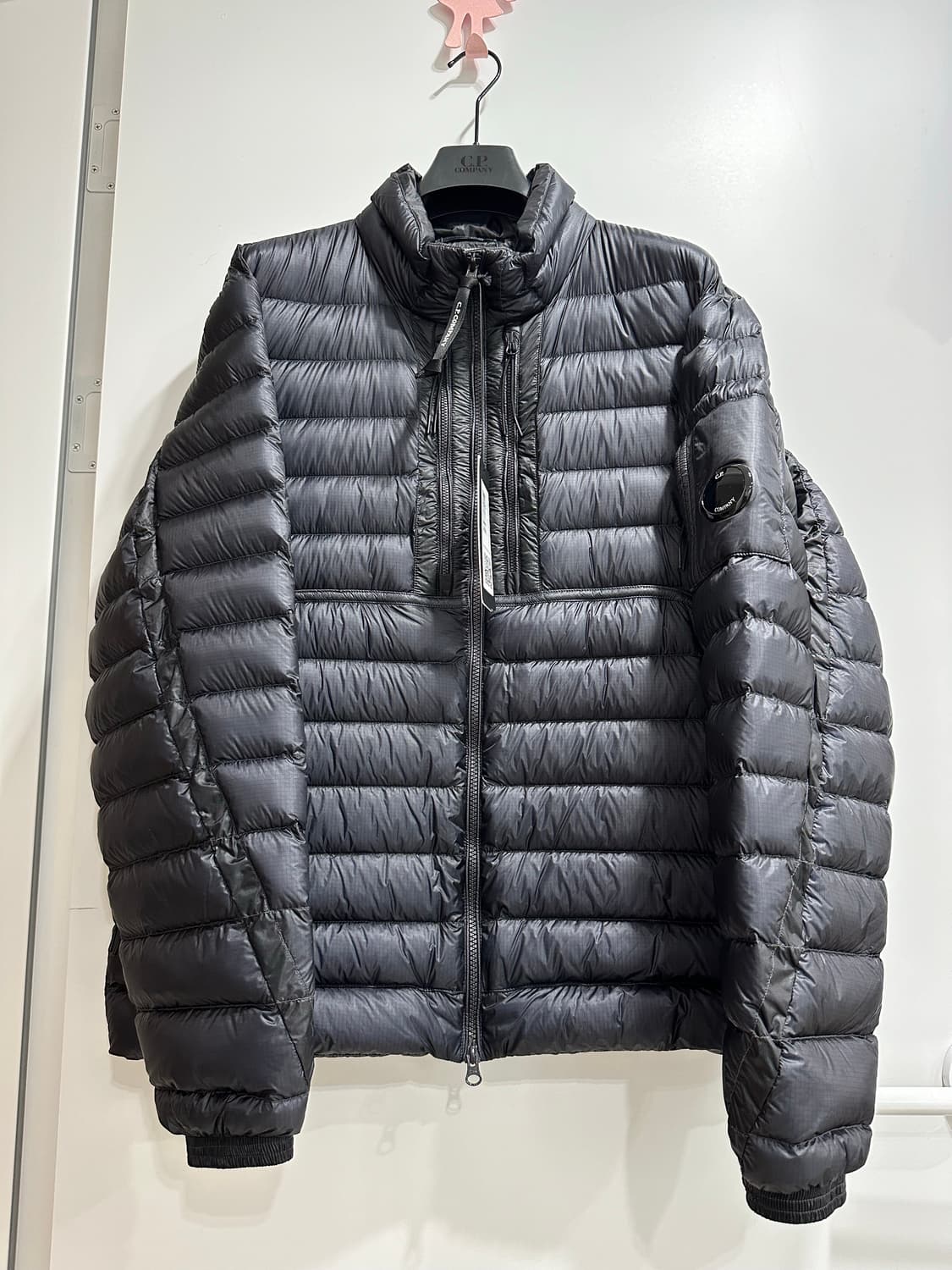 새상품,XL] CP컴퍼니 D.D쉘 패딩 상품이미지1