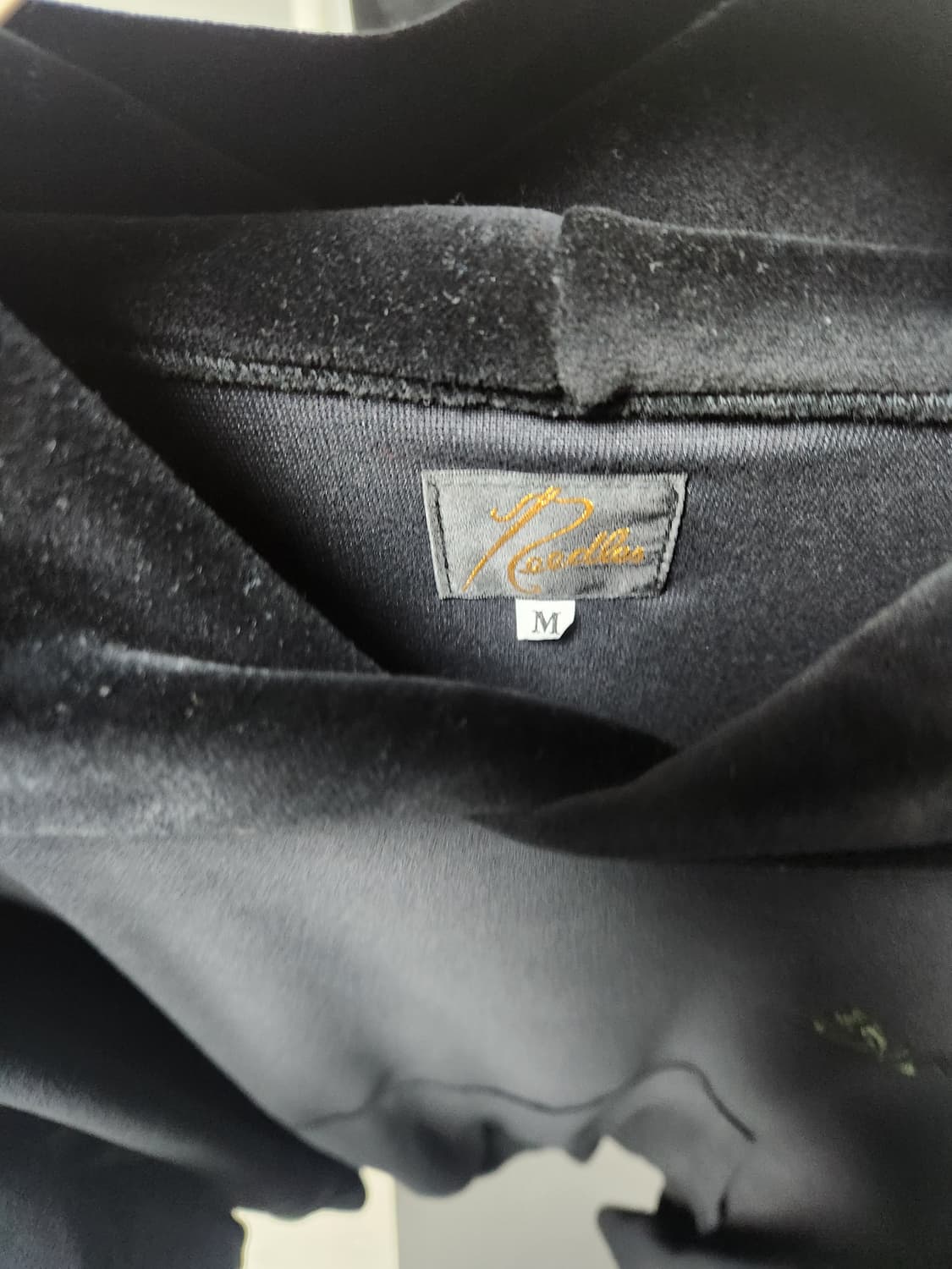 니들스 벨루어 후드 M 사이즈 상품이미지2