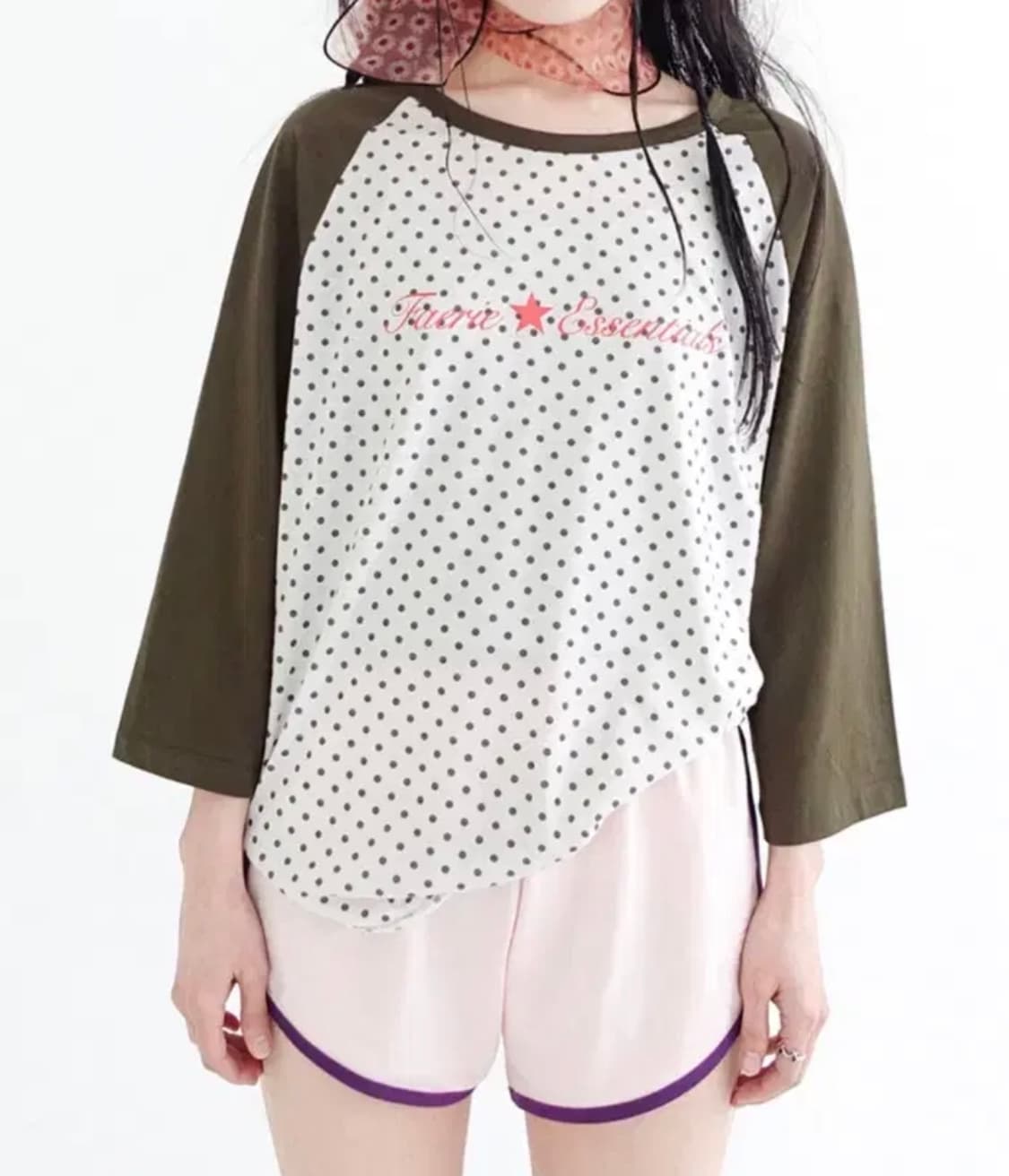 샵페어리 도트 래글런 슬리브 탑 카키 상품이미지1