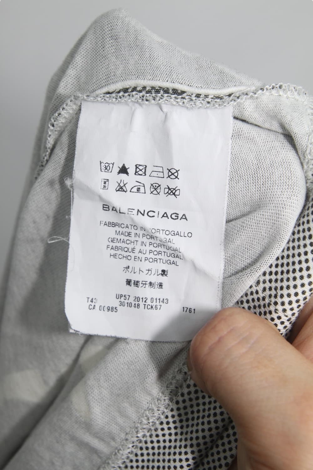 발렌시아가 12FW 프린팅 홀터 나시 탑 상품이미지6