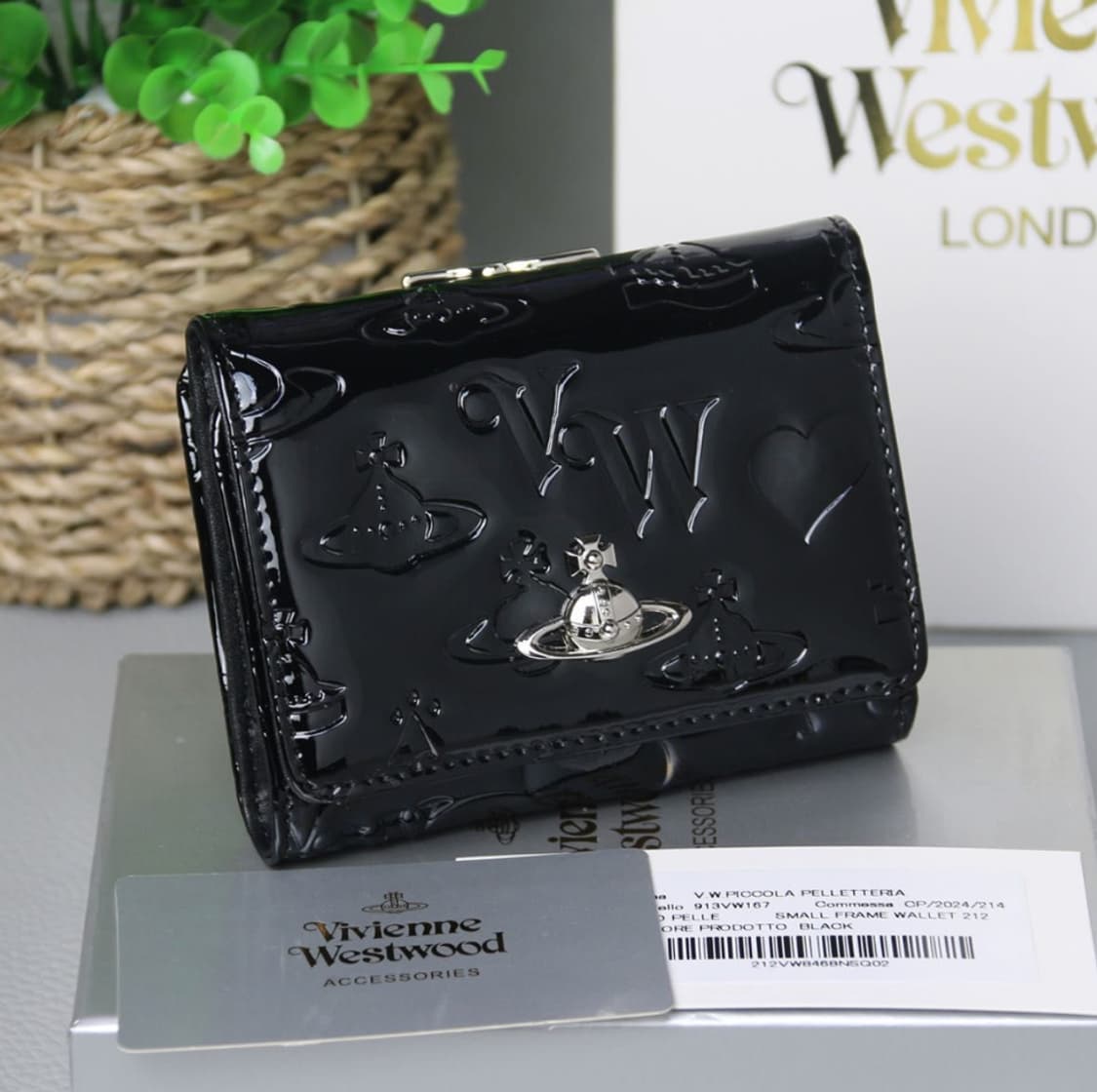 비비안웨스트우드 아카이브 은장 orb 유광 블랙레더 하프월렛 반지갑 상품이미지1