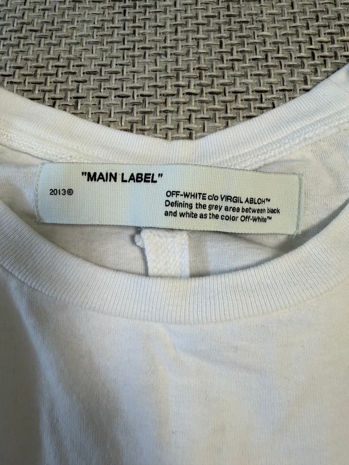 [백화점판]오프화이트 반팔 M 상품이미지2