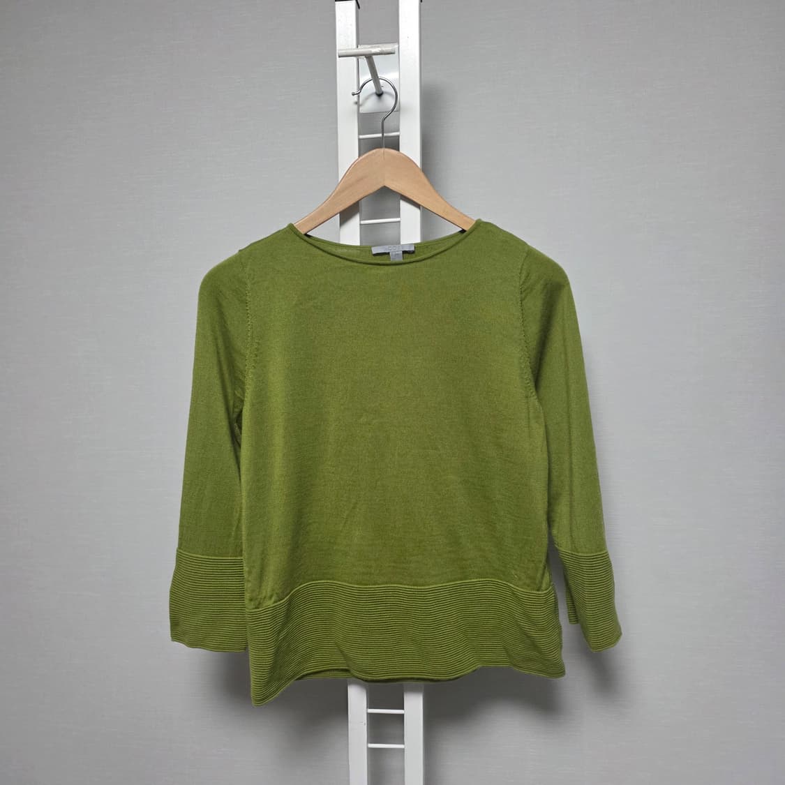 COS 코스 그린 니트 상품이미지1