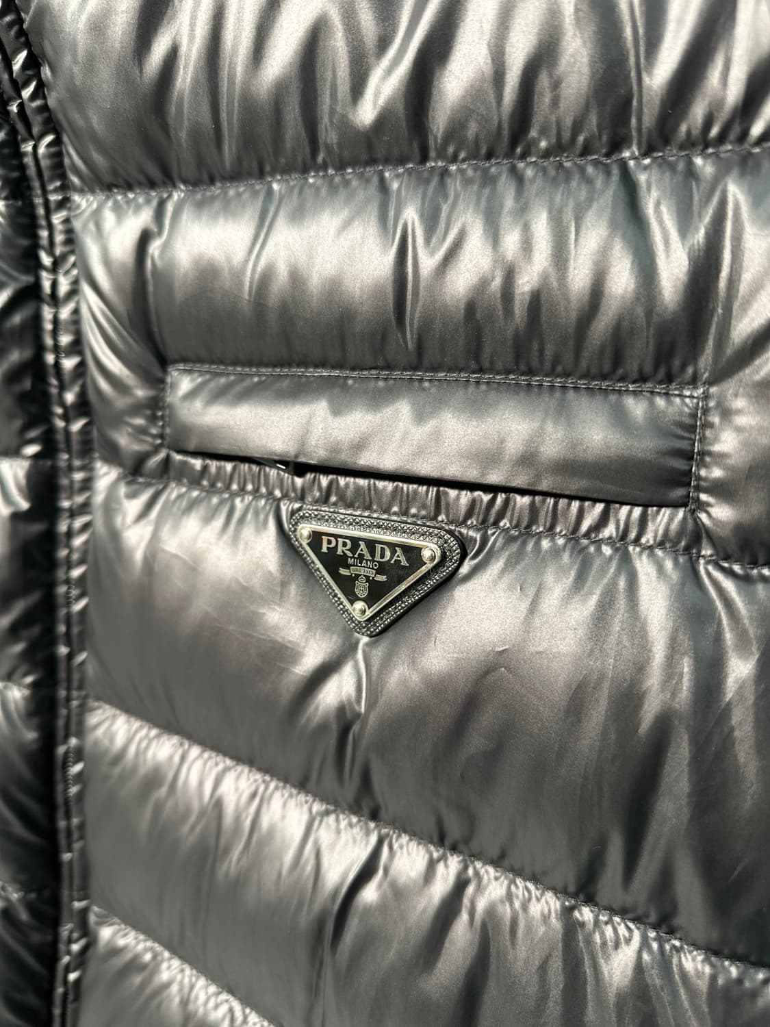 [정품] 프라다 리나일론 삼각로고 패딩조끼 SGH065 (54size) 상품이미지3