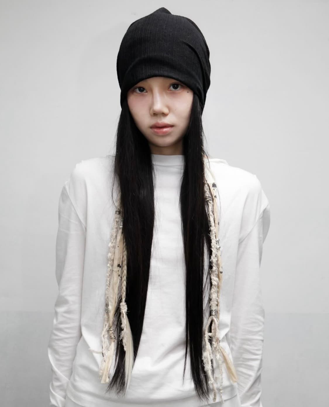 BRAIDED HAIR KEYRING BEANIE, BLACK 상품이미지1