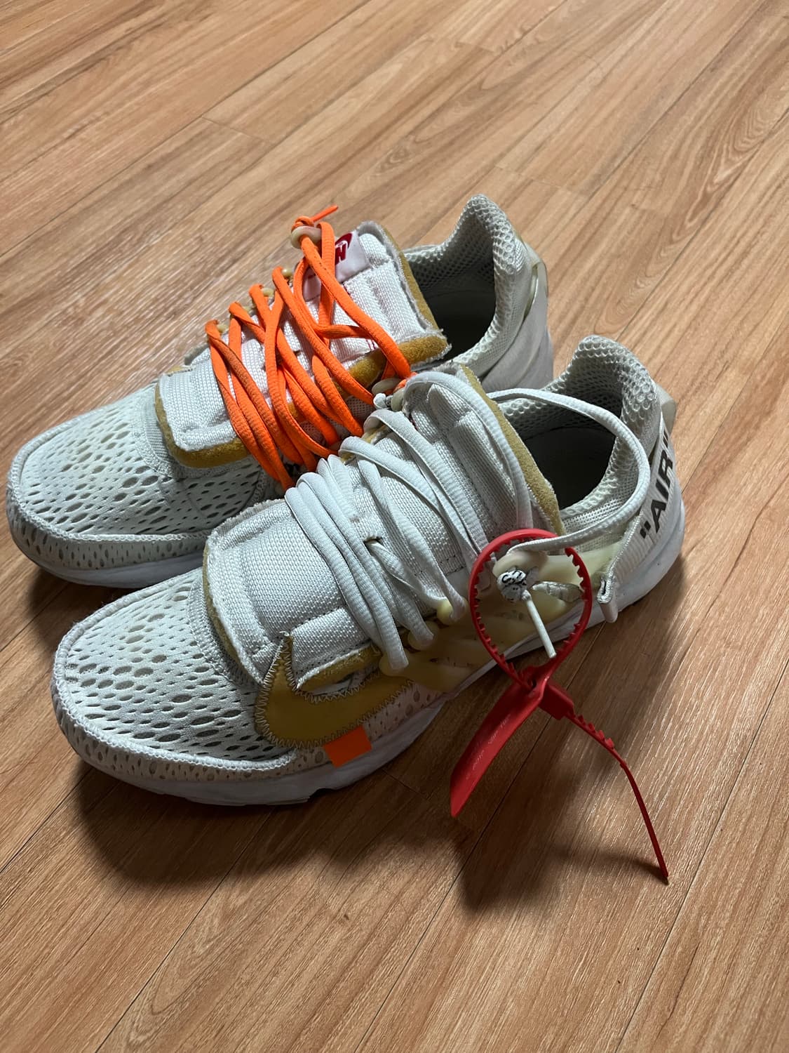 나이키 x 오프화이트 프레슈토 화이트 260 상품이미지1