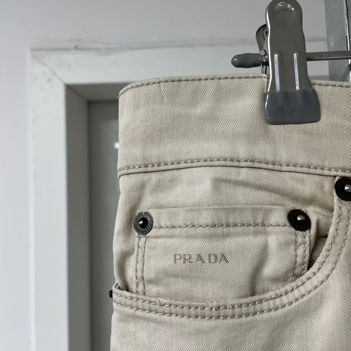 프라다 베이지 팬츠 27(W) 상품이미지4