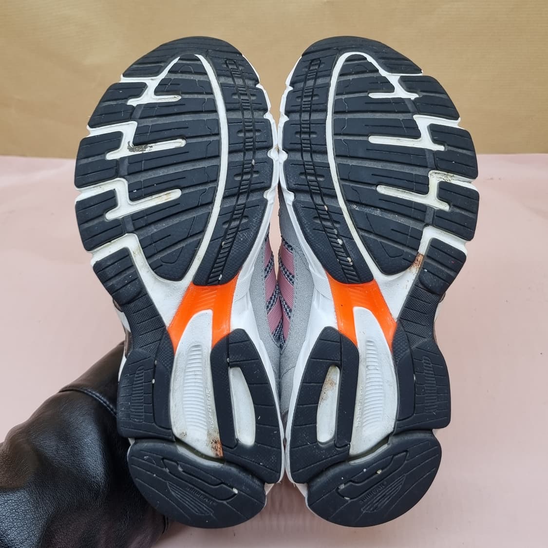 아디다스 이큅먼트 10 여성 런닝화 230 상품이미지3