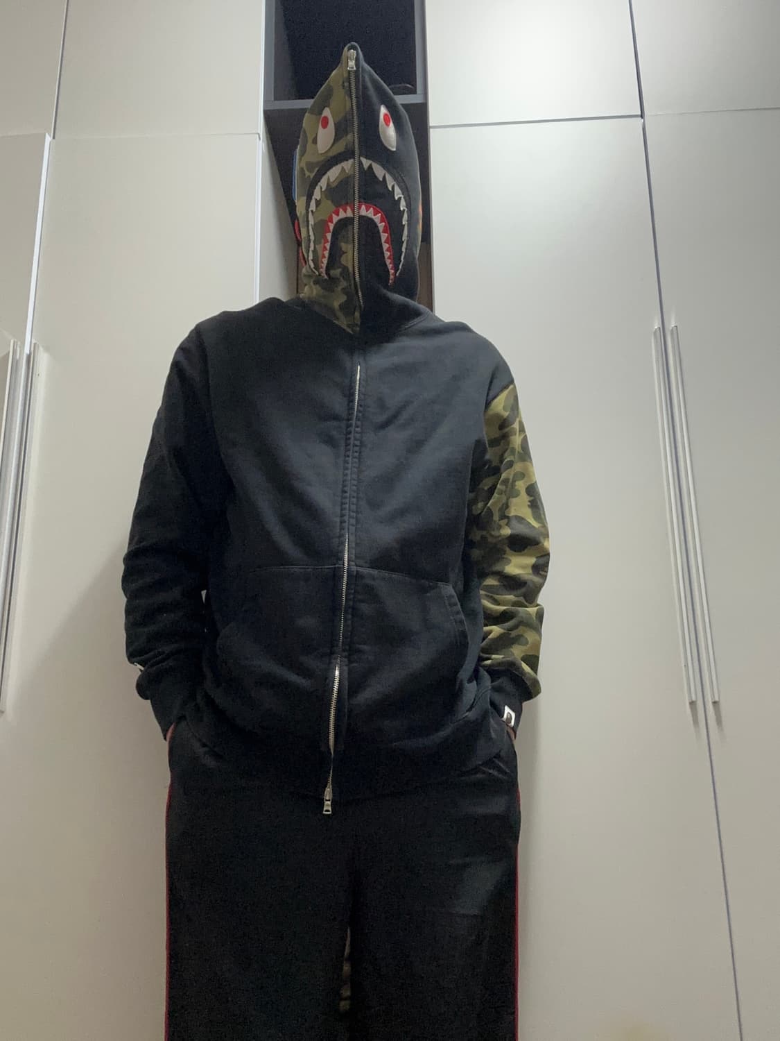 베이프 카모 샤크 후드집업 상품이미지1