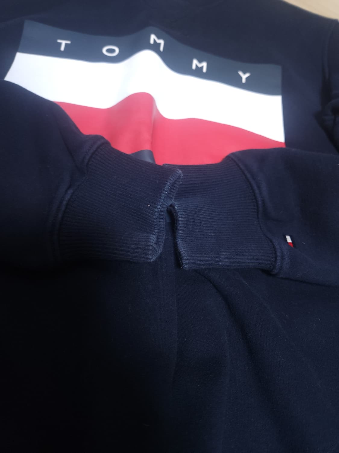 타미힐피거 빅로고 기모 맨투맨, XS 상품이미지4