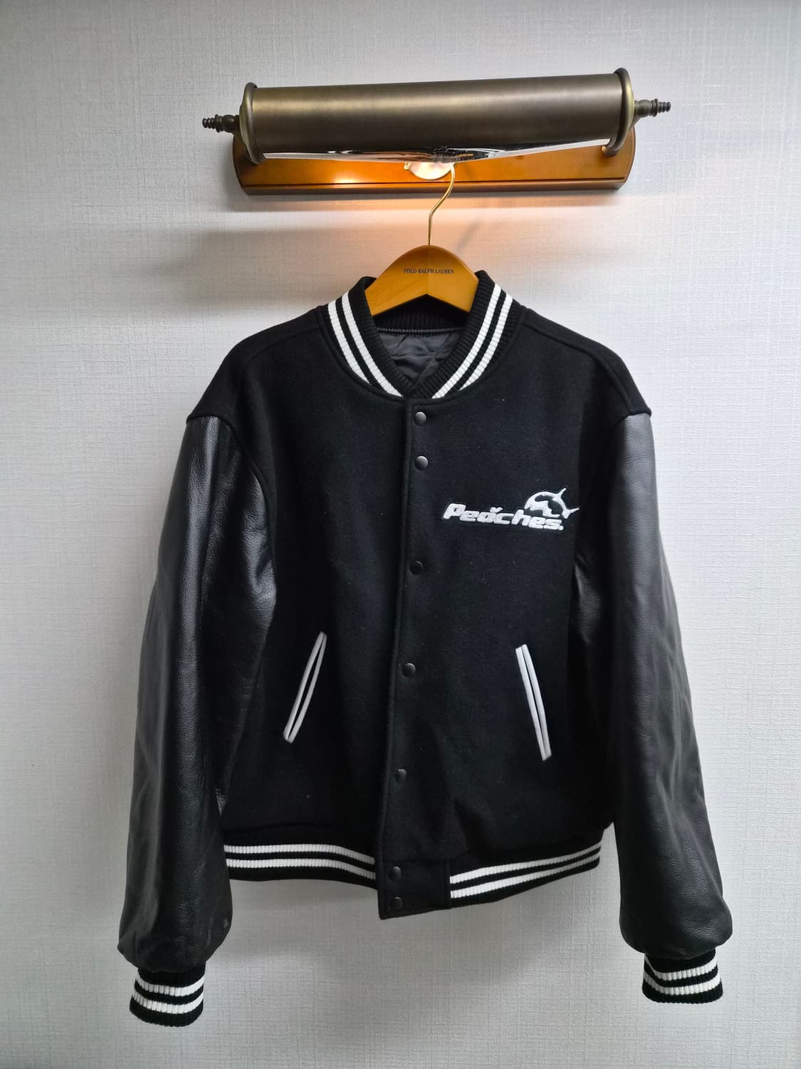 XL) 피치스 x 슈퍼바이브 바시티 자켓 팝니다 상품이미지1