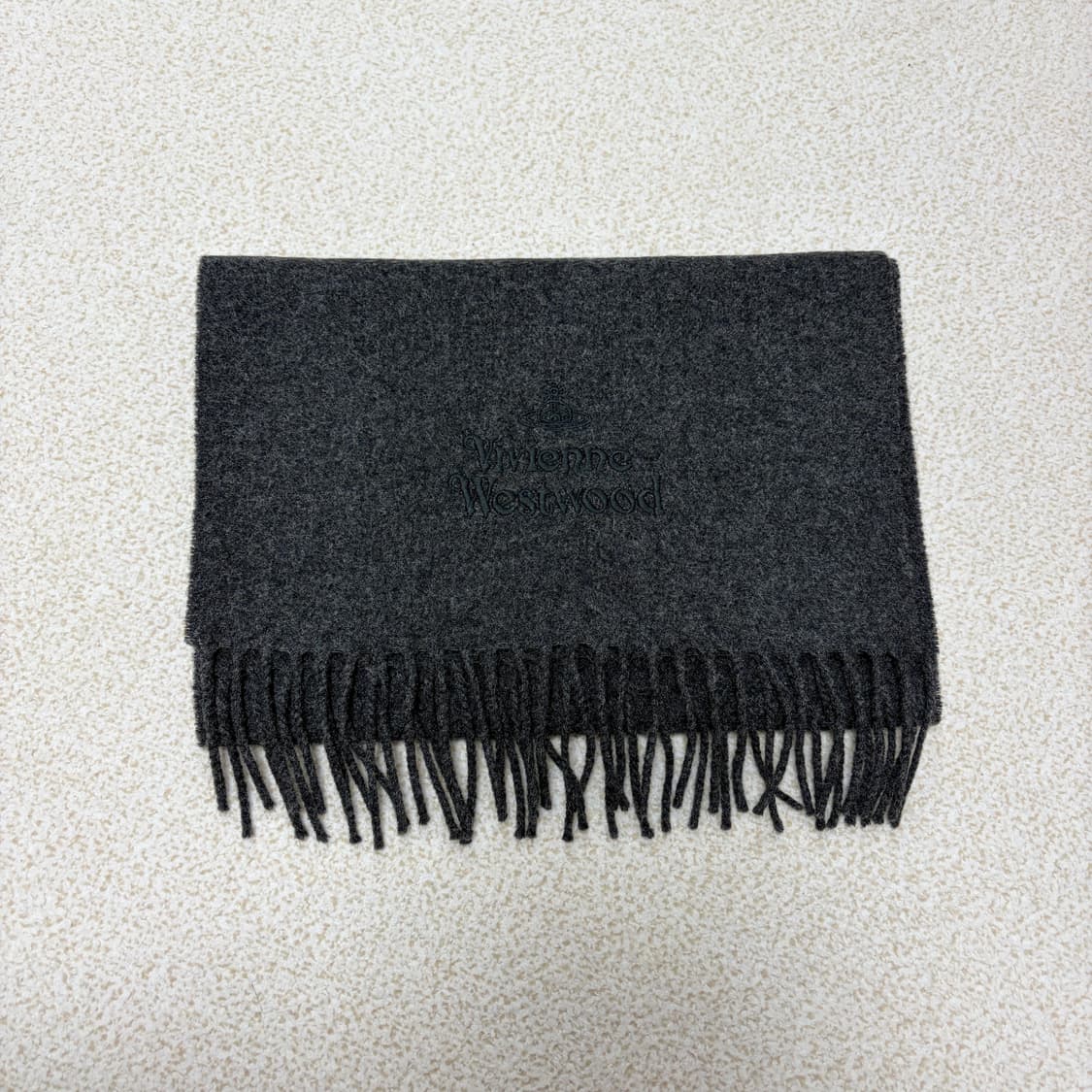 비비안웨스트우드 차콜 울 머플러 상품이미지1