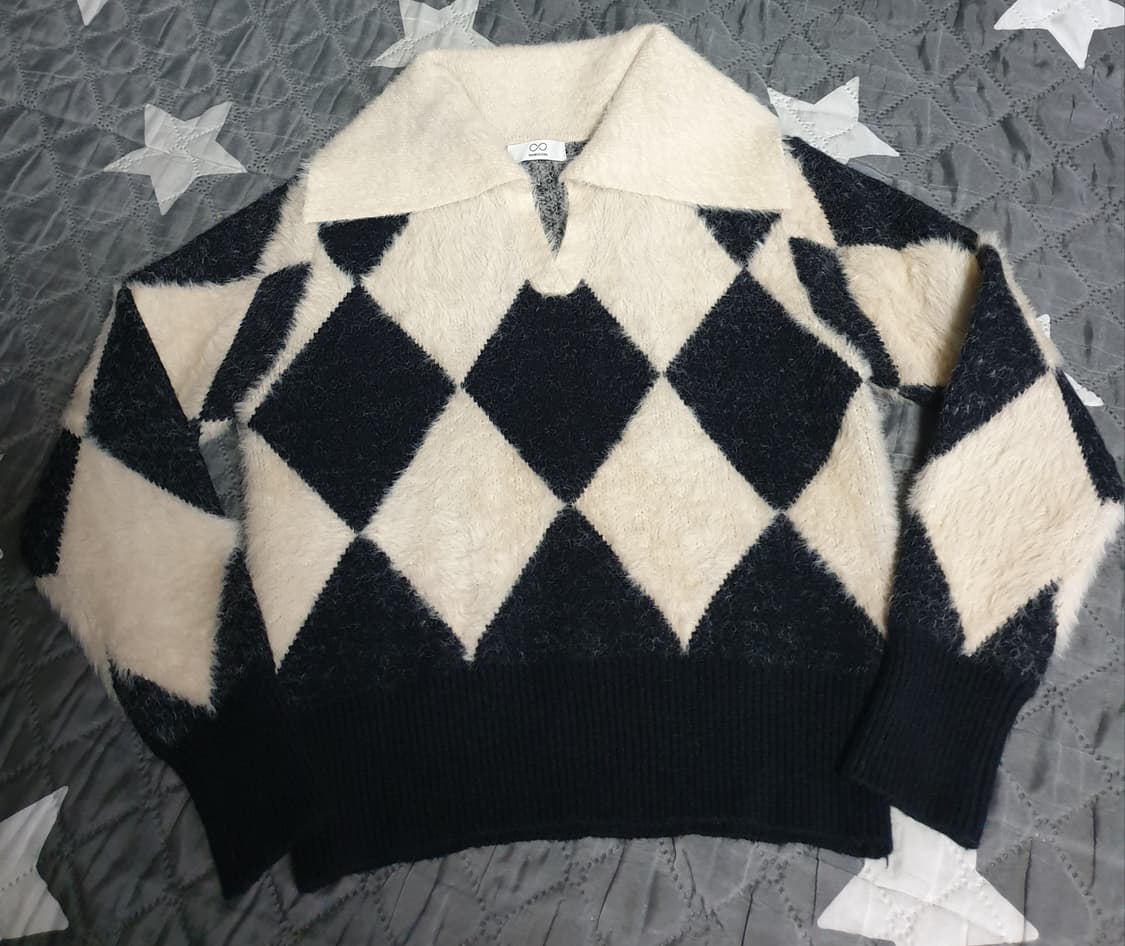 더블콩 아가일 앙고라혼방 브러쉬드 하이넥 오픈카라 크롭 니트 (F) 상품이미지1