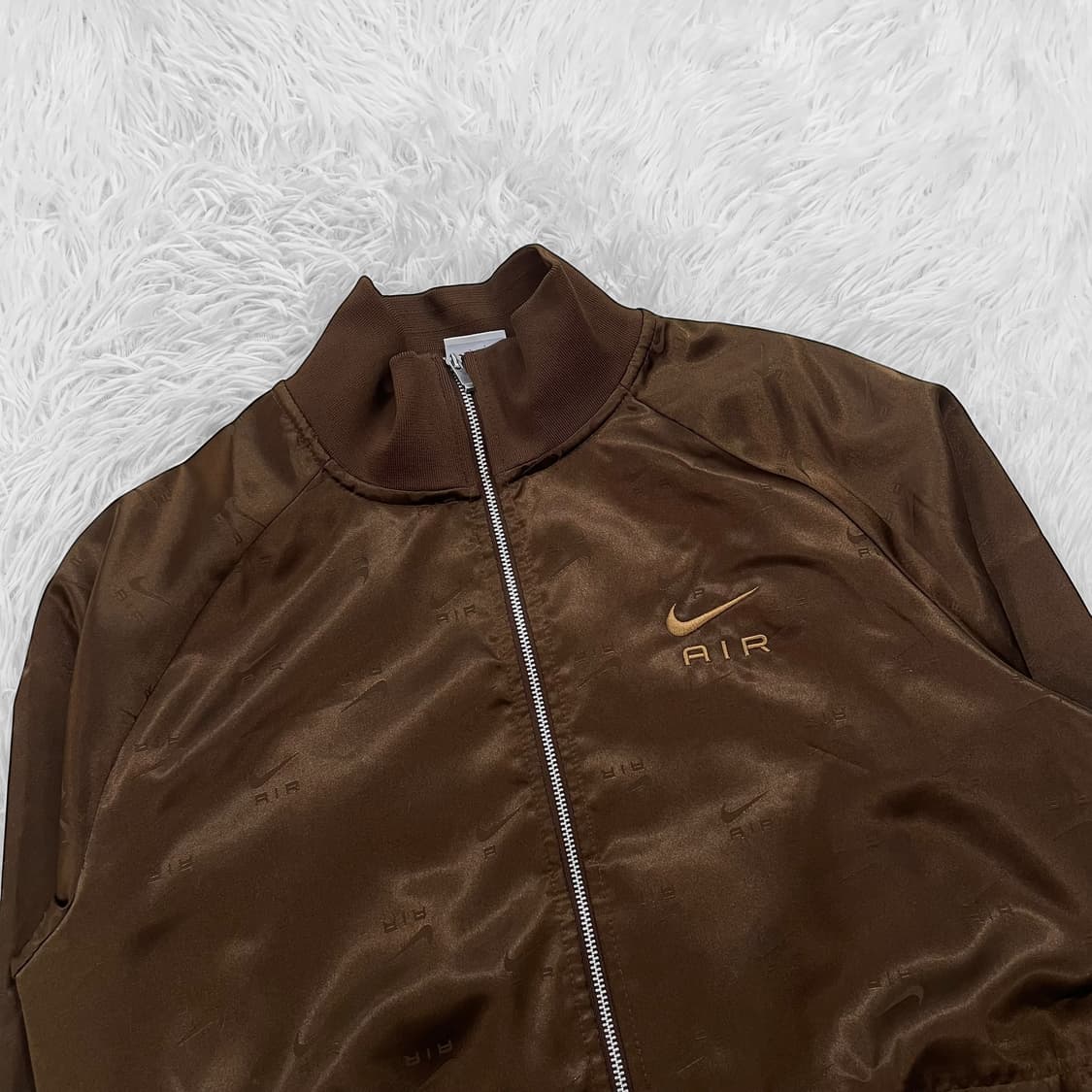 나이키 에어 새틴 크롭 자켓 브라운 상품이미지4