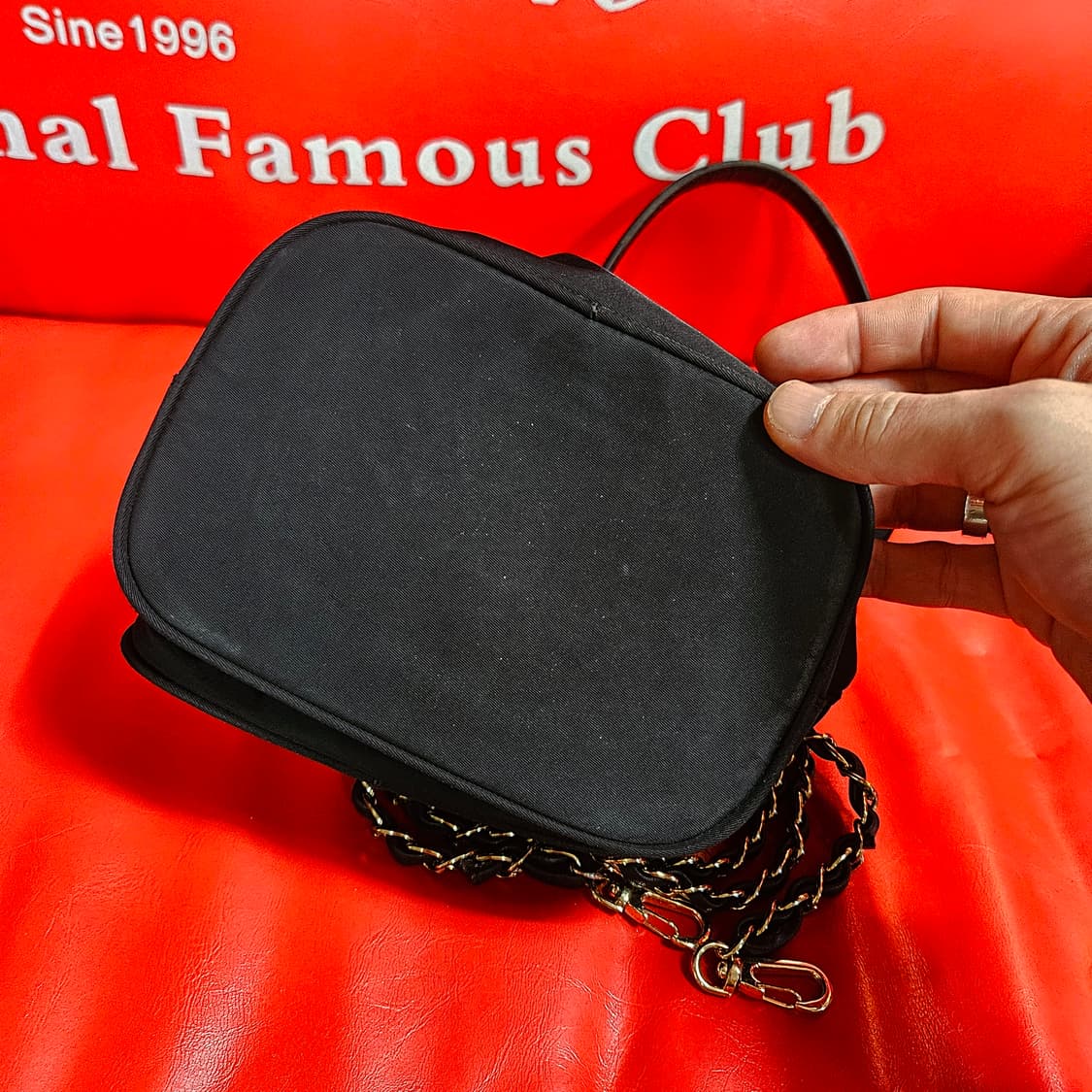 프라다(PRADA) 복조리 버킷백 커스텀 크로스 스트렙 상품이미지3