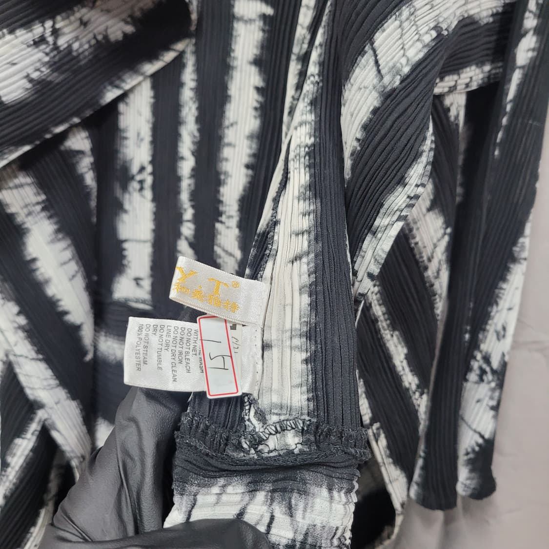 블랙 화이트 주름가디건 상품이미지9