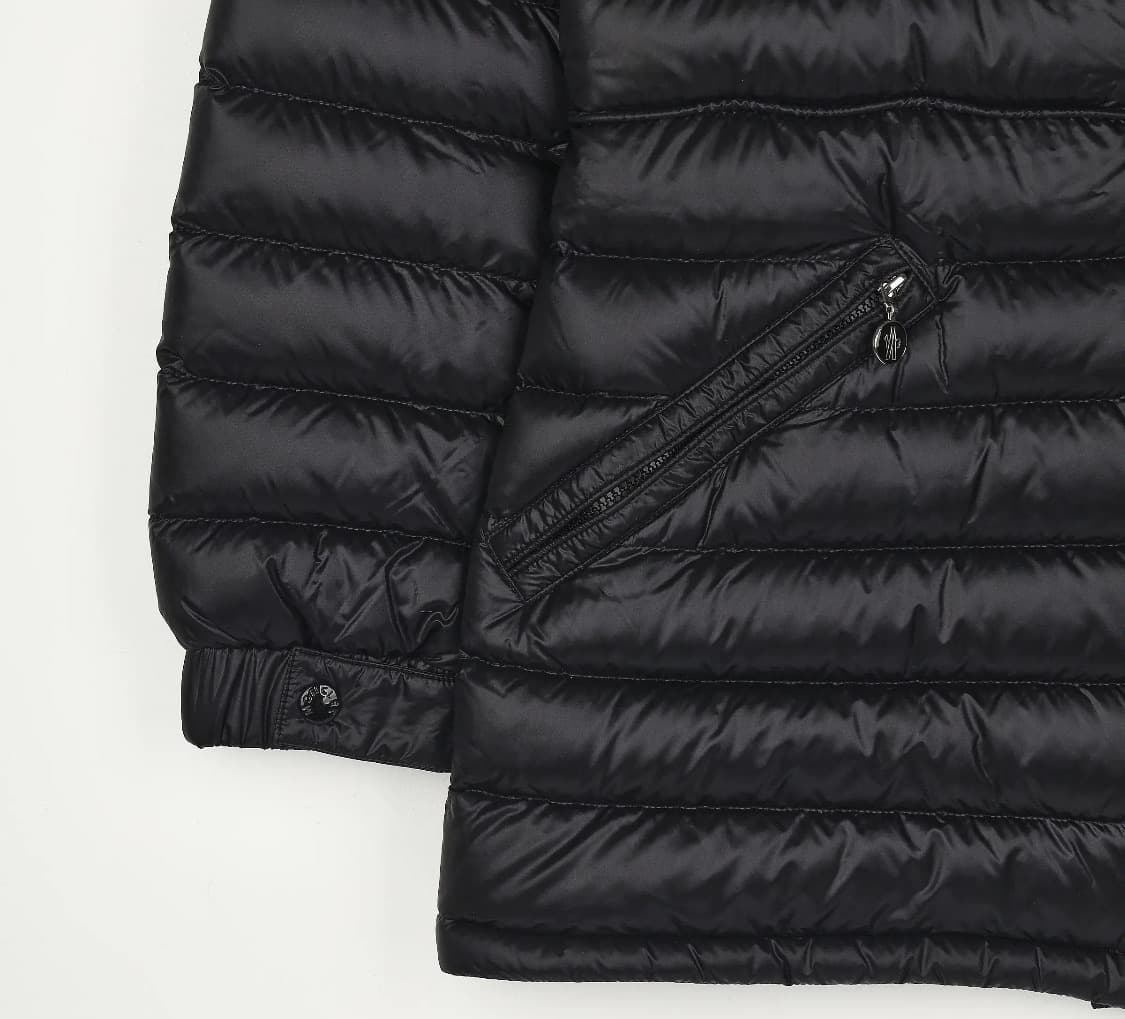 [S급] (W) 몽클레르 마딘 쇼트 다운 자켓 블랙 판매합니다!!! 상품이미지4