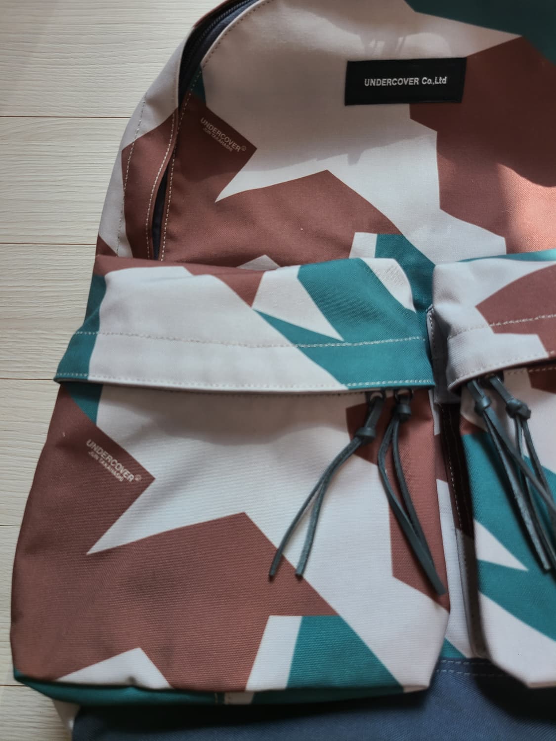 언더커버 백팩 카모 상품이미지2