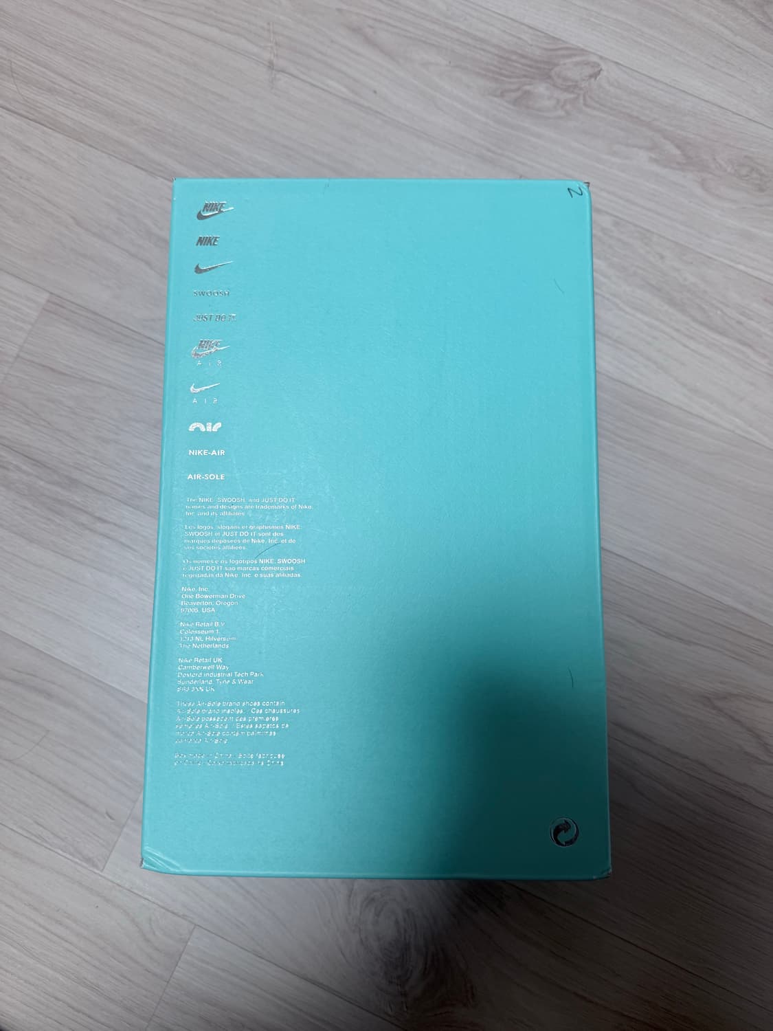 나이키 티파니 포스 270미리 박스 상품이미지5