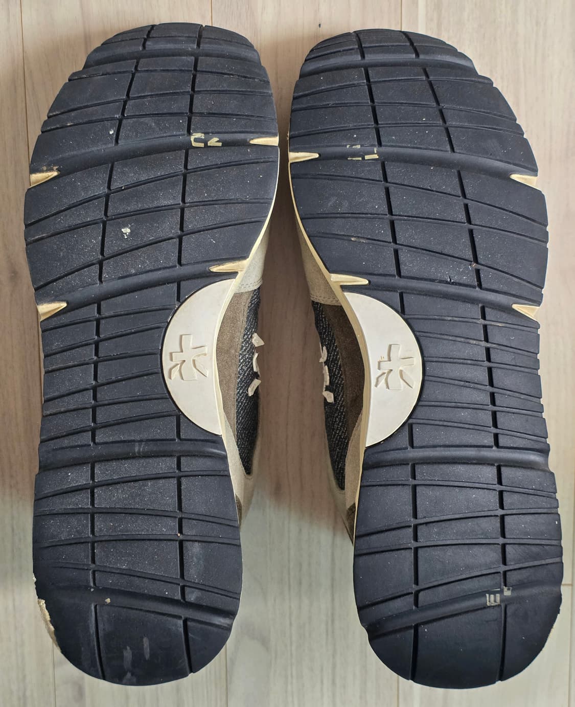 프리미아타 스니커즈 42 (270) 
패션강국 이태리 스니커즈  상품이미지8