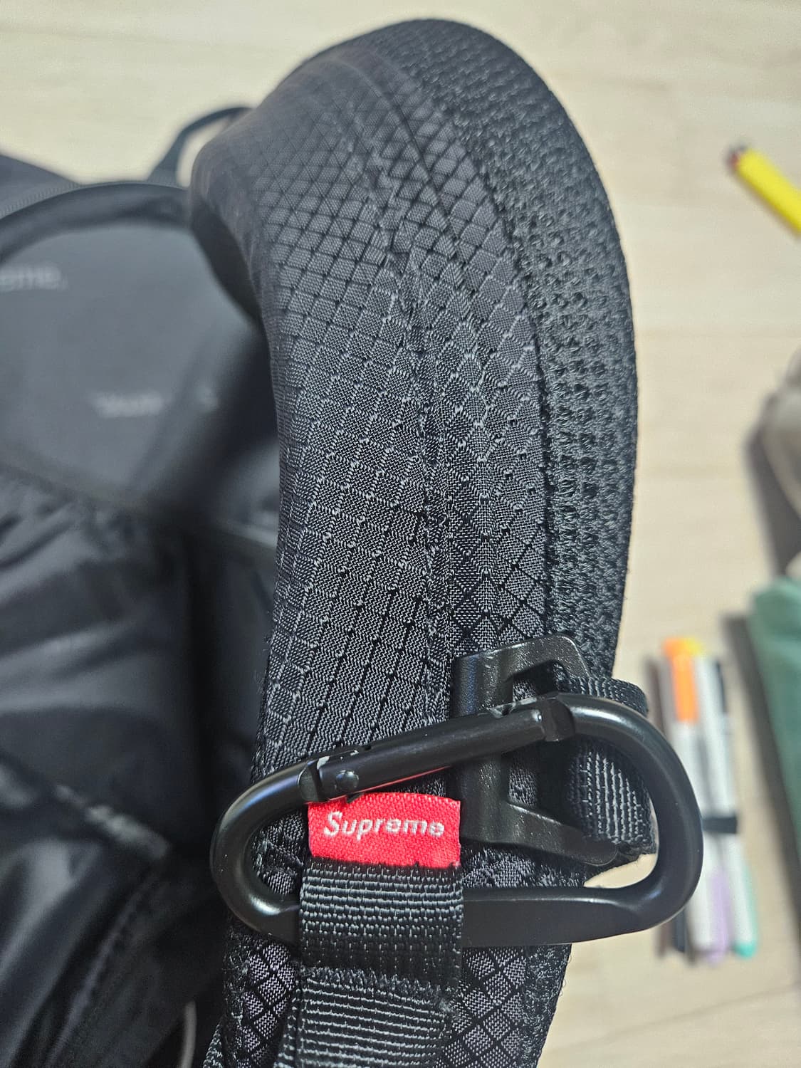 슈프림 백팩 블랙 22ss 상품이미지4