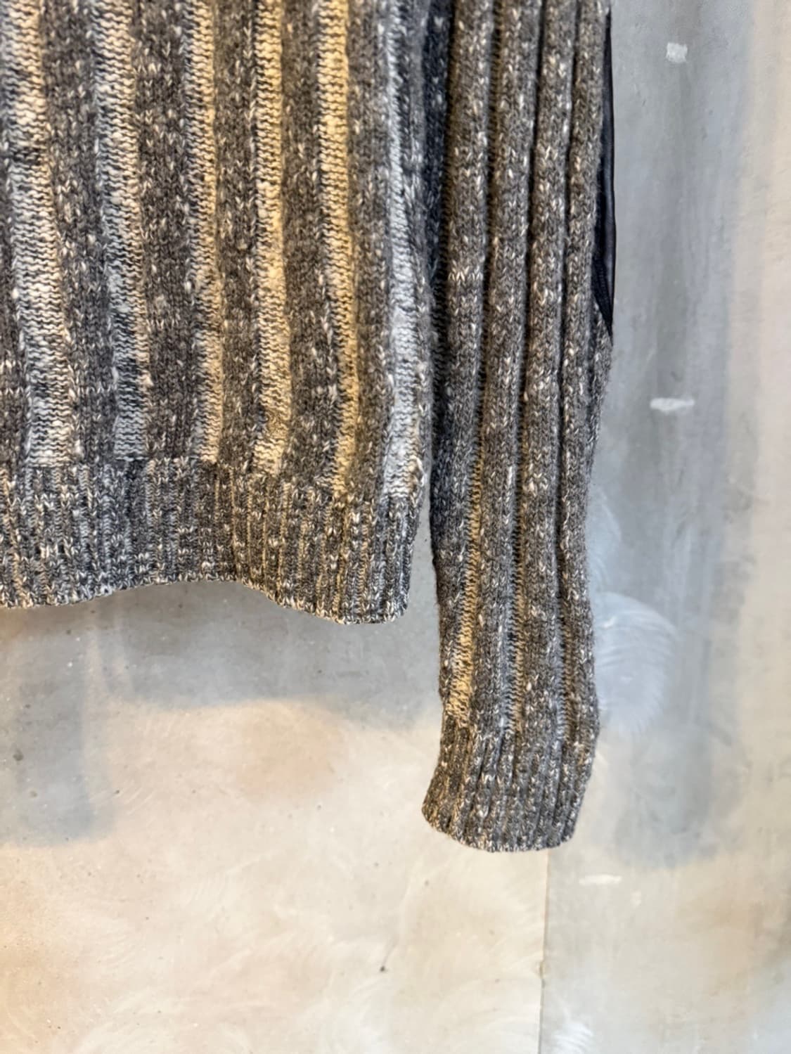 버버리 메리노울 크루넥 니트 100 상품이미지4