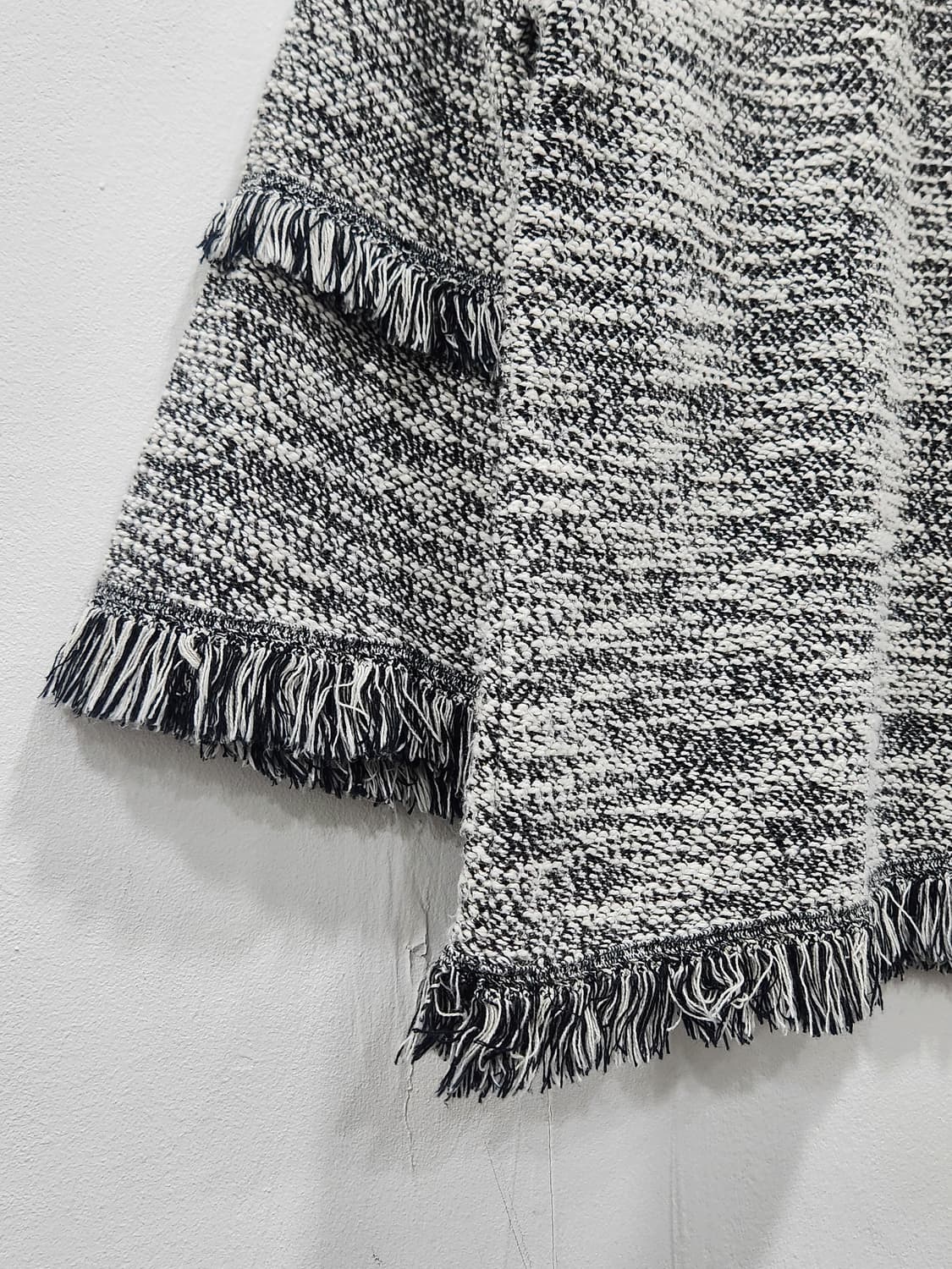 [S] 르샵 Leshop 트위드 스타일 프린티 세미크롭 니트 상품이미지2