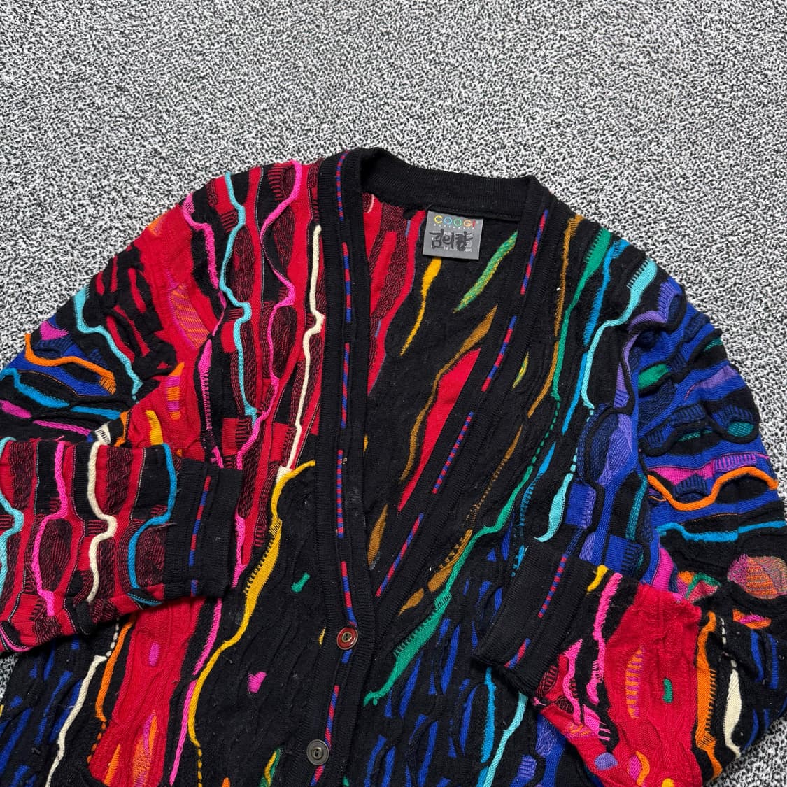 Name : 쿠지 하프 배색패턴 케이블 니트 가디건 :)  상품이미지2