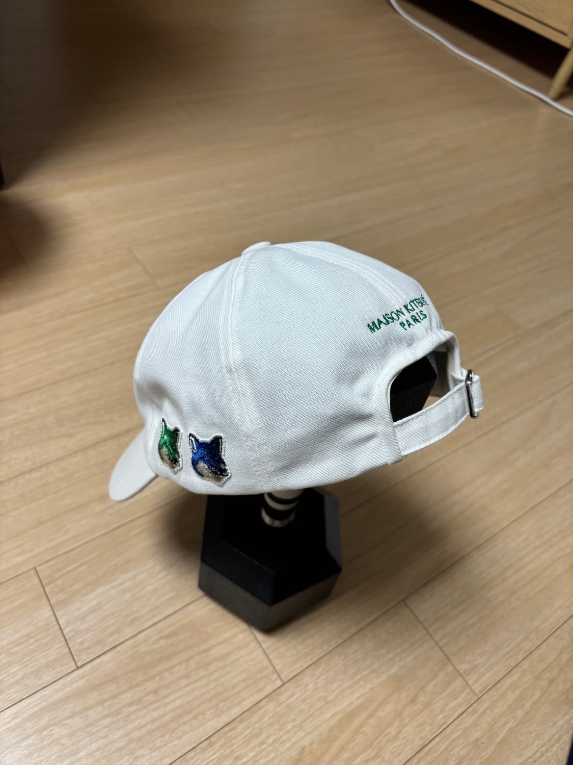 메종키츠네 볼캡 원가 20만원 상품이미지1