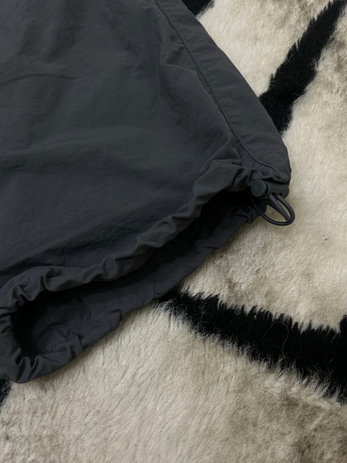 [M]코드그라피 나일론 카고 오버핏 팬츠/챠콜 상품이미지4