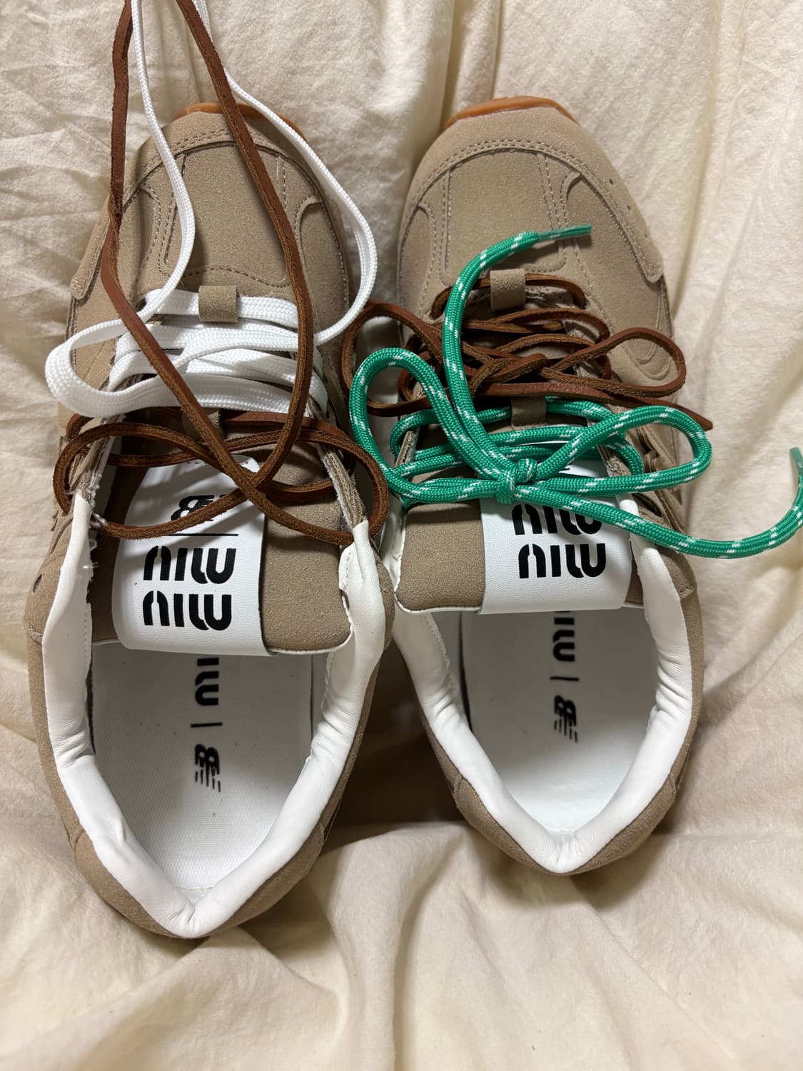 새제품 미우미우 뉴발란스 530, 235사이즈 상품이미지1