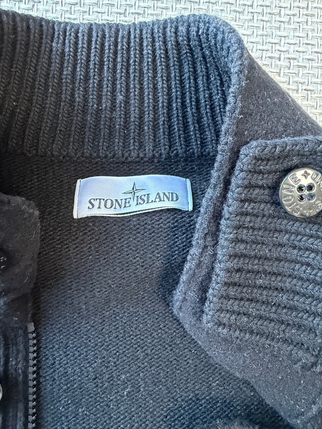 백화점판/신형 스톤아일랜드 니트집업 가디건 블랙 xl 상품이미지3