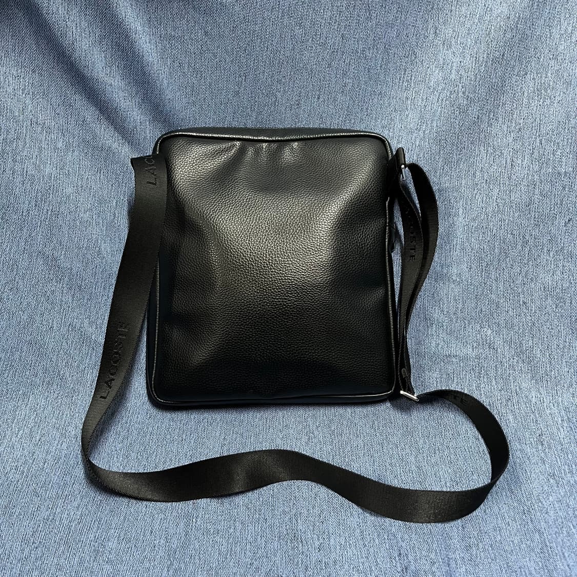 택포) 라코스테 정품 맨즈 클래식 가죽 크로스백 상품이미지3