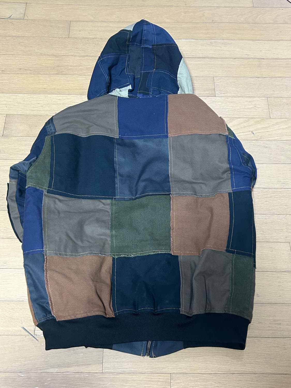 칼하트 커스텀 패치워크 자켓 판매합니다 상품이미지3