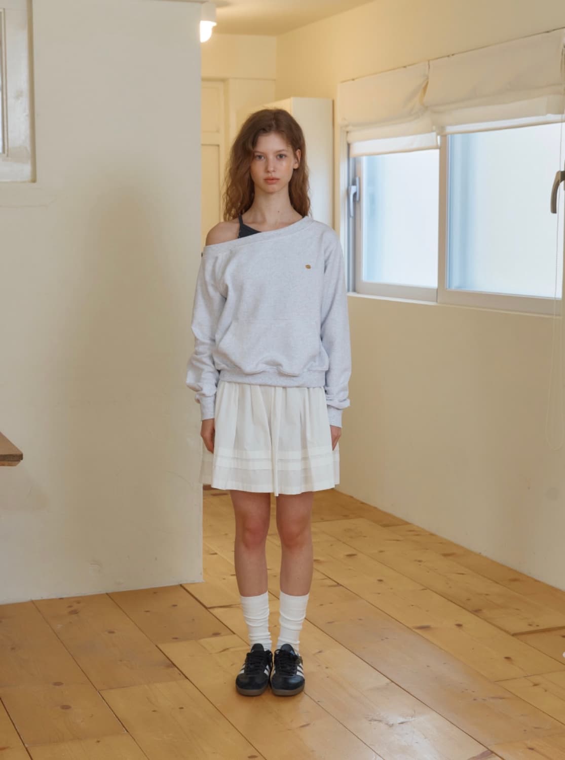 아노에틱 오프숄더 스웻셔츠 멜란지그레이 상품이미지2