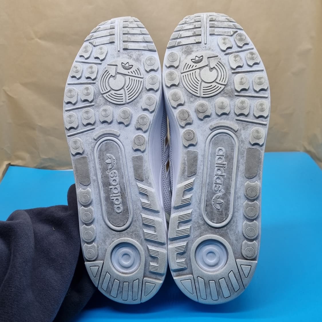 아디다스 ZX플럭스 남성운동화280 상품이미지3