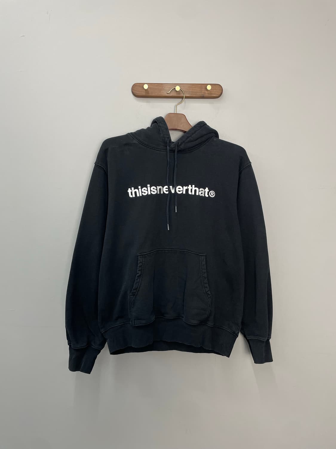 디스이즈네버댓 베이직로고 블랙 후드티 H1755 상품이미지2
