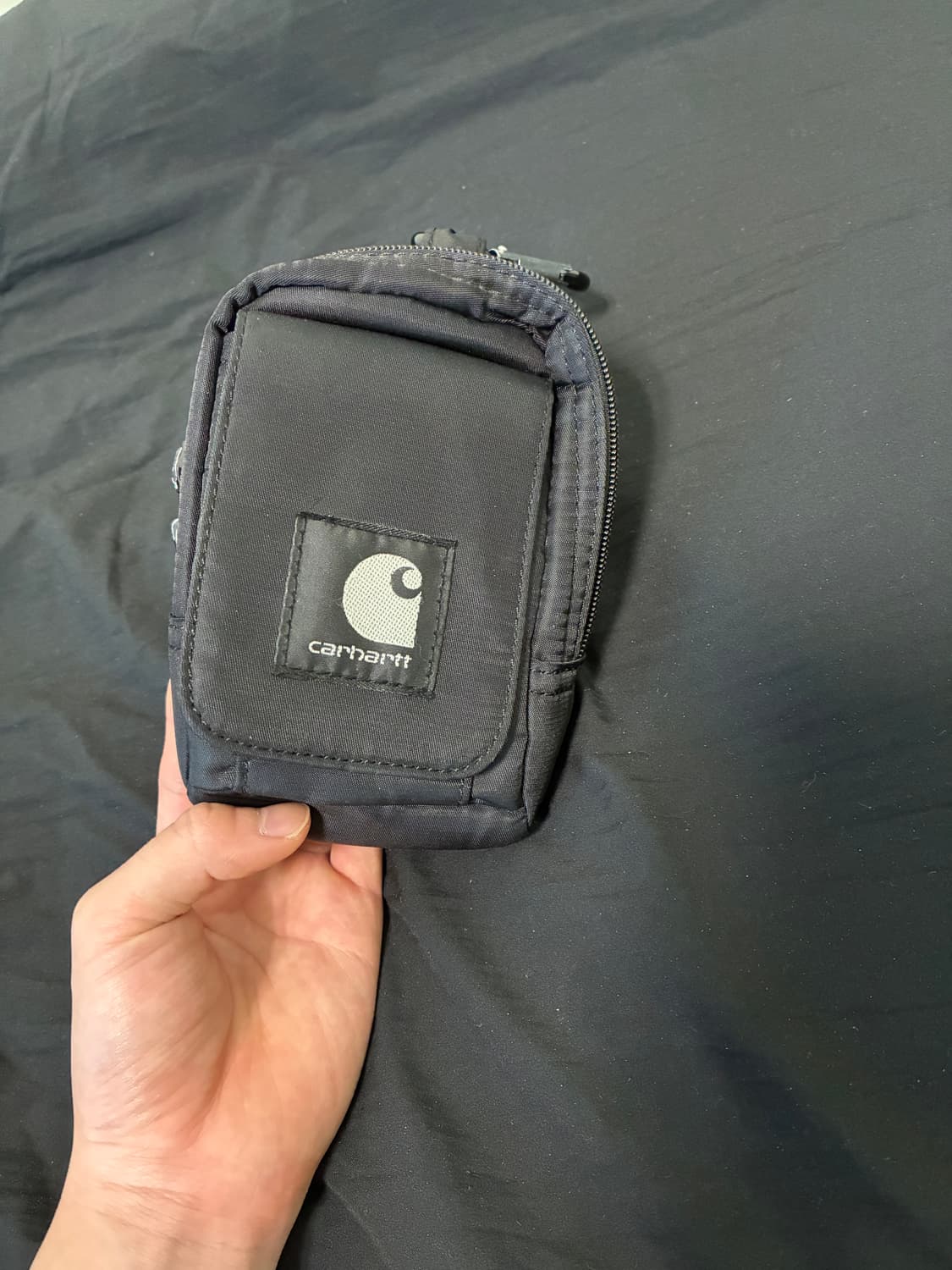 칼하트 WIP 리플렉티브 나일론 스몰백 상품이미지1