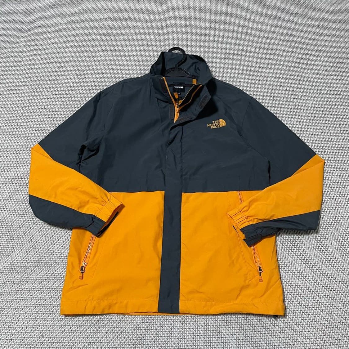 노스페이스  바람막이  6851 상품이미지1