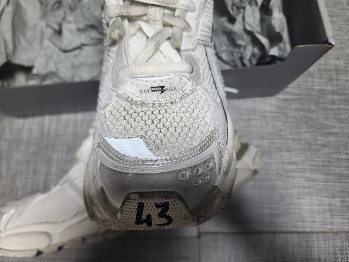 발렌시아가 뉴러너 화이트 43 스니커즈 상품이미지2