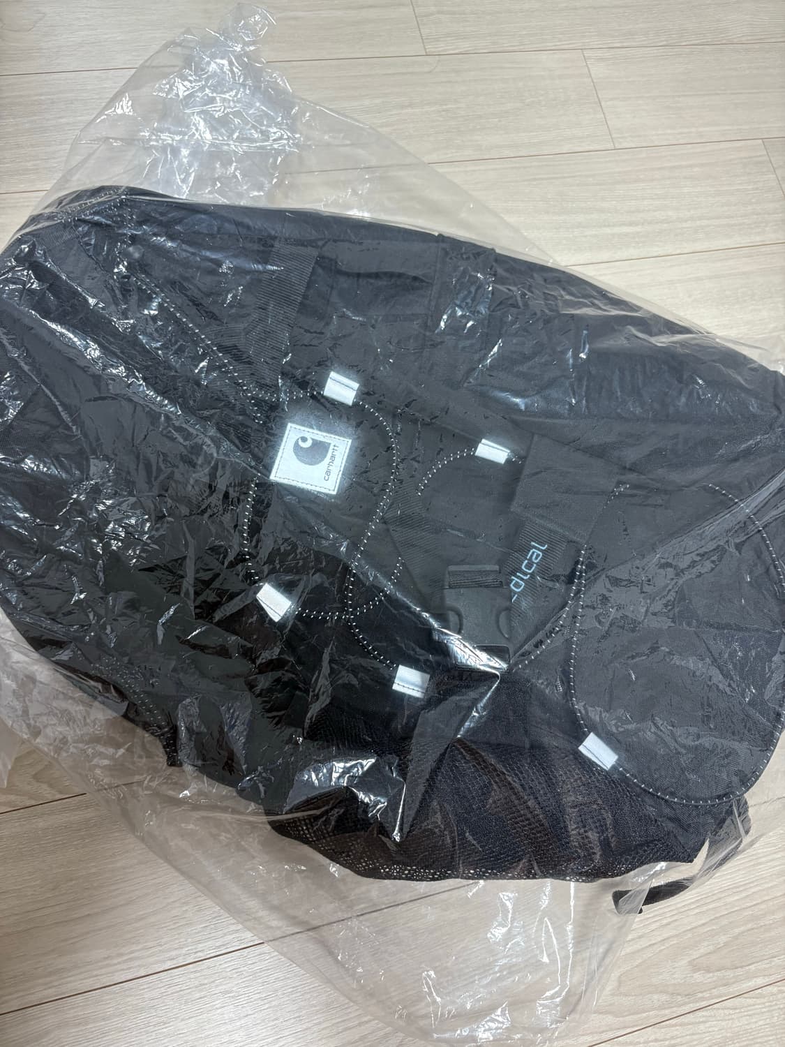 새상품) 칼하트 킥플립 리플렉티브 백팩 상품이미지5